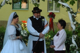  2009.04.25., Vőfély Sanyi, Sanyi, vőfélysanyi, vofelysanyi, Sanyi Vőfély, Vőfély Sándor, Sándor Vőfély, vőfély, vofely, vőfény, vőféj, násznagy, buli, lagzi, menyasszony, vőlegény, esküvő, lakodalom