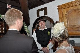  2008.11.08., Vőfély Sanyi, Sanyi, vőfélysanyi, vofelysanyi, Sanyi Vőfély, Vőfély Sándor, Sándor Vőfély, vőfély, vofely, vőfény, vőféj, násznagy, buli, lagzi, menyasszony, vőlegény, esküvő, lakodalom